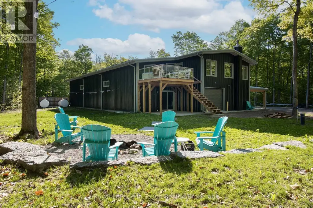 1388 Cedarpoint Road, Tiny